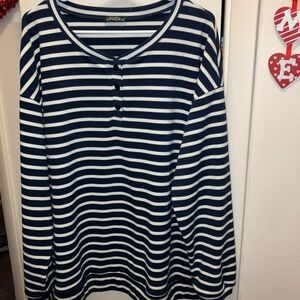 OFEEFAN Navy and White Striped Women's Sweatshirt XXL